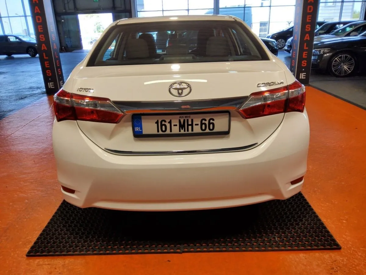 Toyota Corolla D-4d 90 (1.4) Luna - Image 4