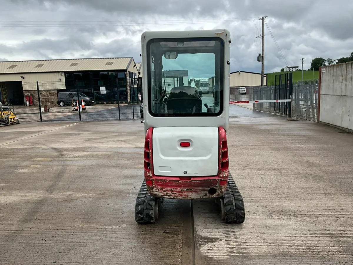TAKEUCHI TB216 1.9 TON MINI DIGGER - Image 4