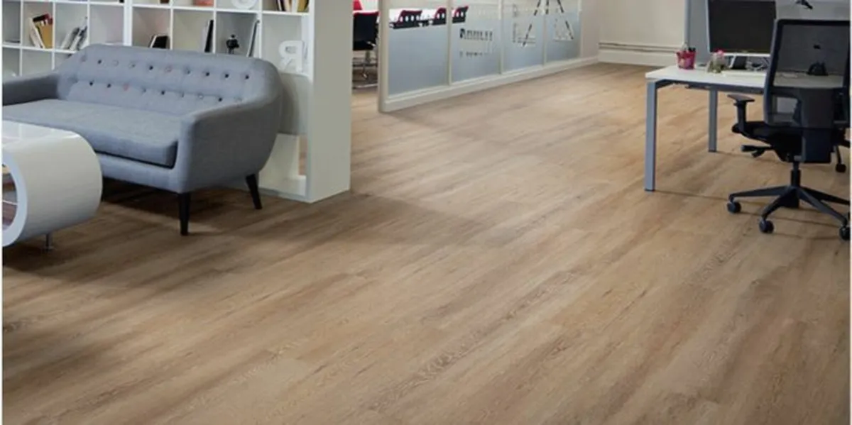 Luxury Vinyl Floorboards 10msq - Image 3