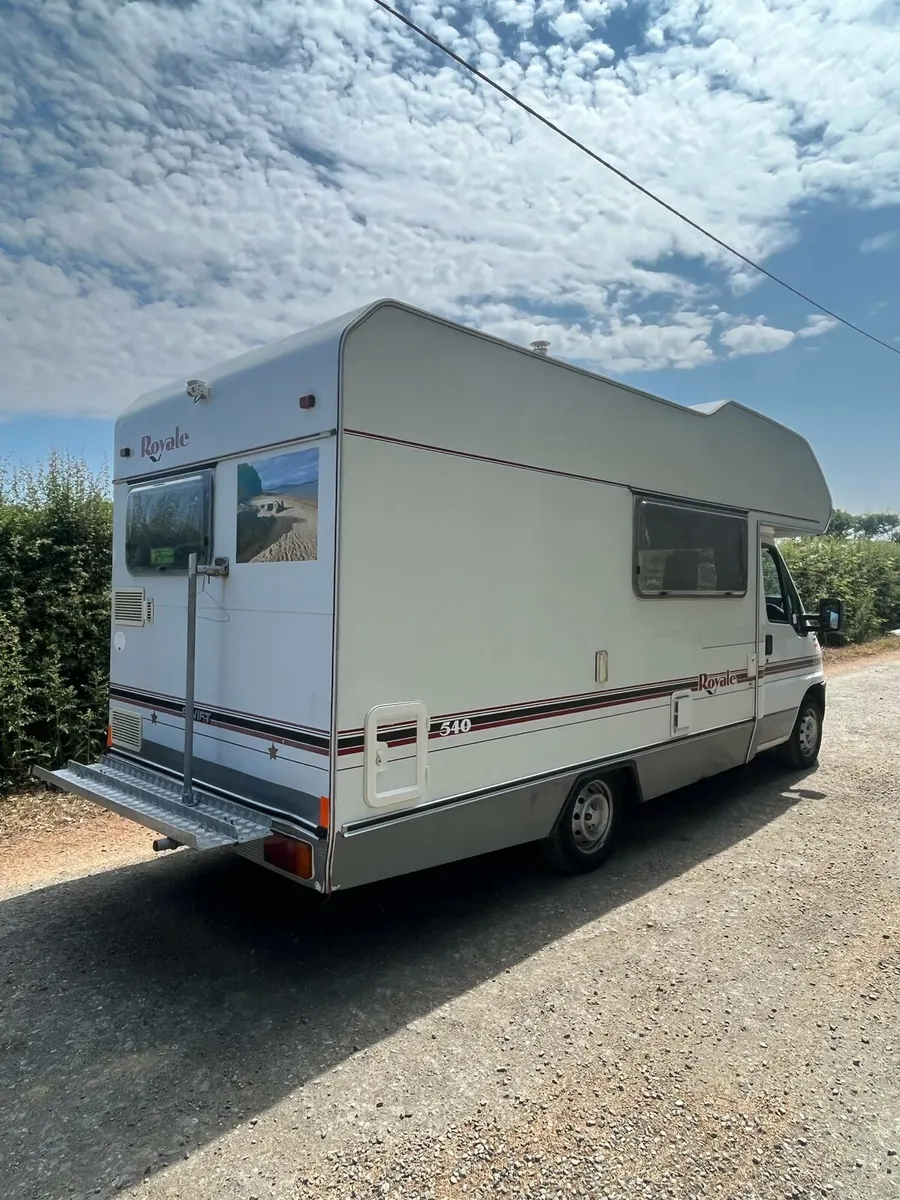 Camper - Image 3