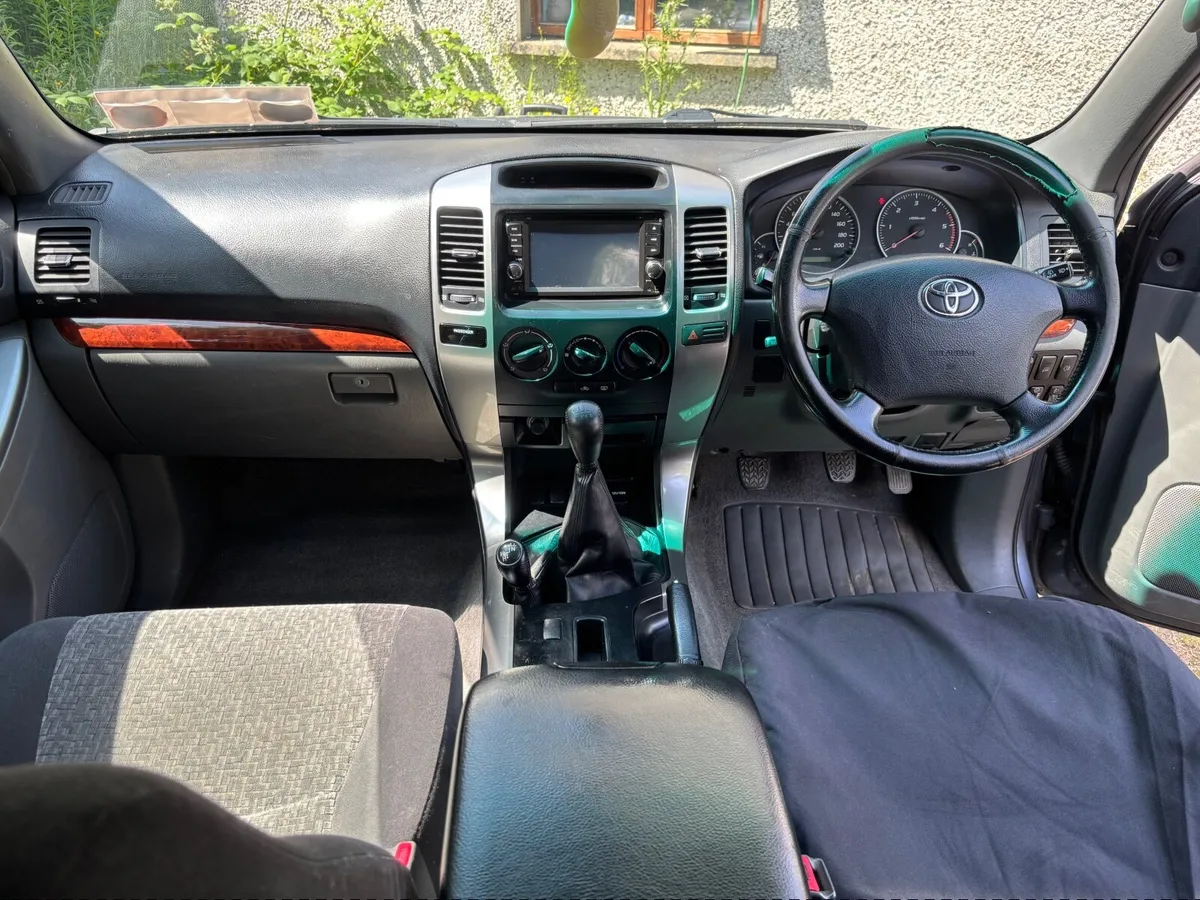 Toyota Land Cruiser 2006 - Image 4