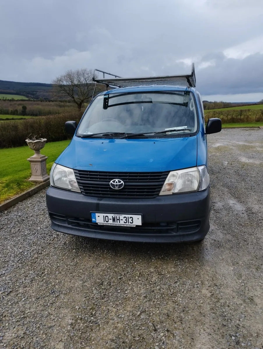 Toyota Hiace 2010 - Image 3