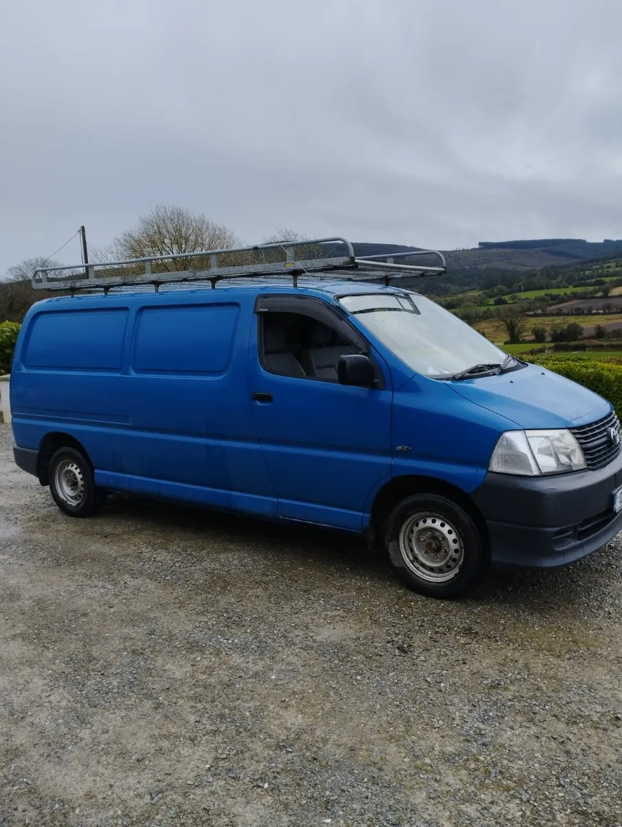 Toyota Hiace 2010 - Image 4