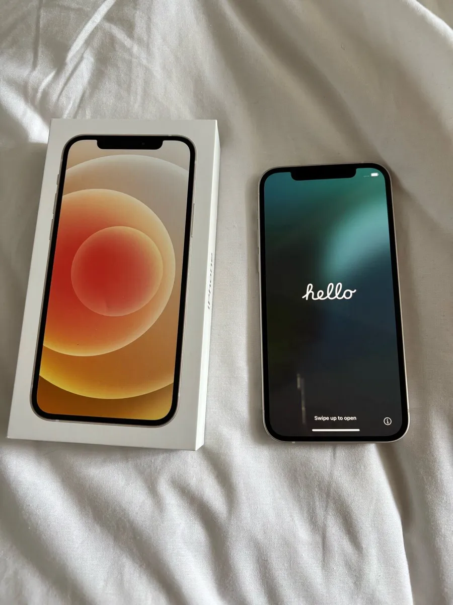 iPhone - Image 1