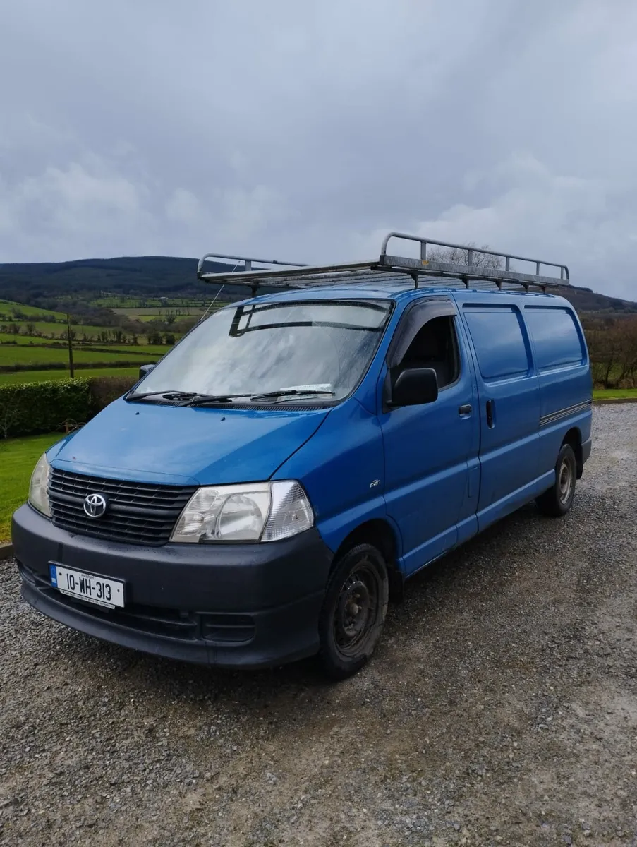 Toyota Hiace 2010 - Image 1