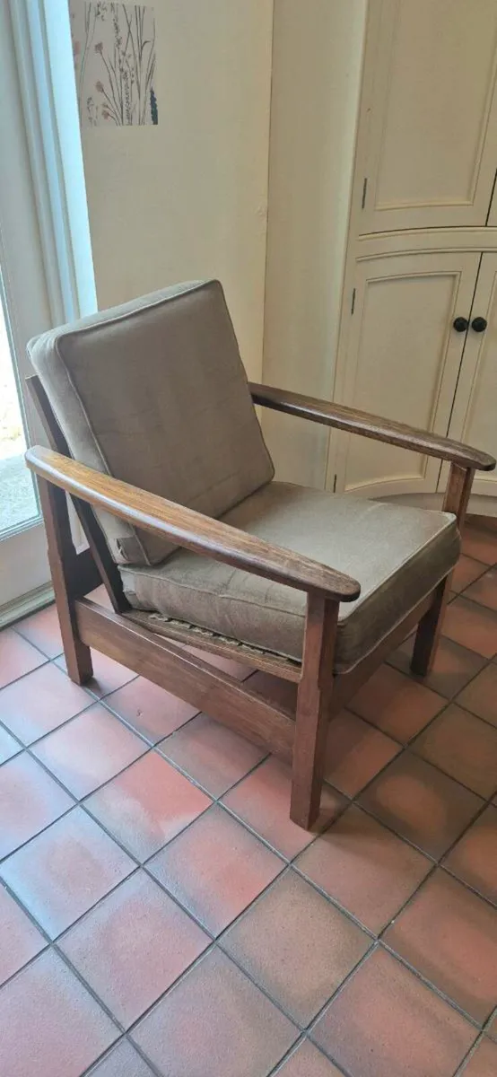 Timber frame mid-century armchair - Image 4