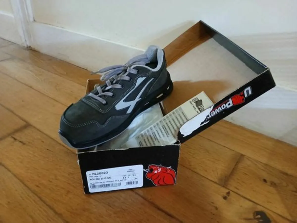 Safety Shoes Men Size 7 Brand NEW