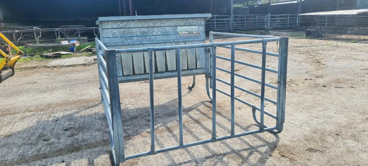 Condon Creep feeder - Image 2