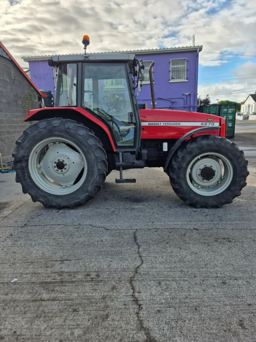 Massey Ferguson 4270 - Image 1