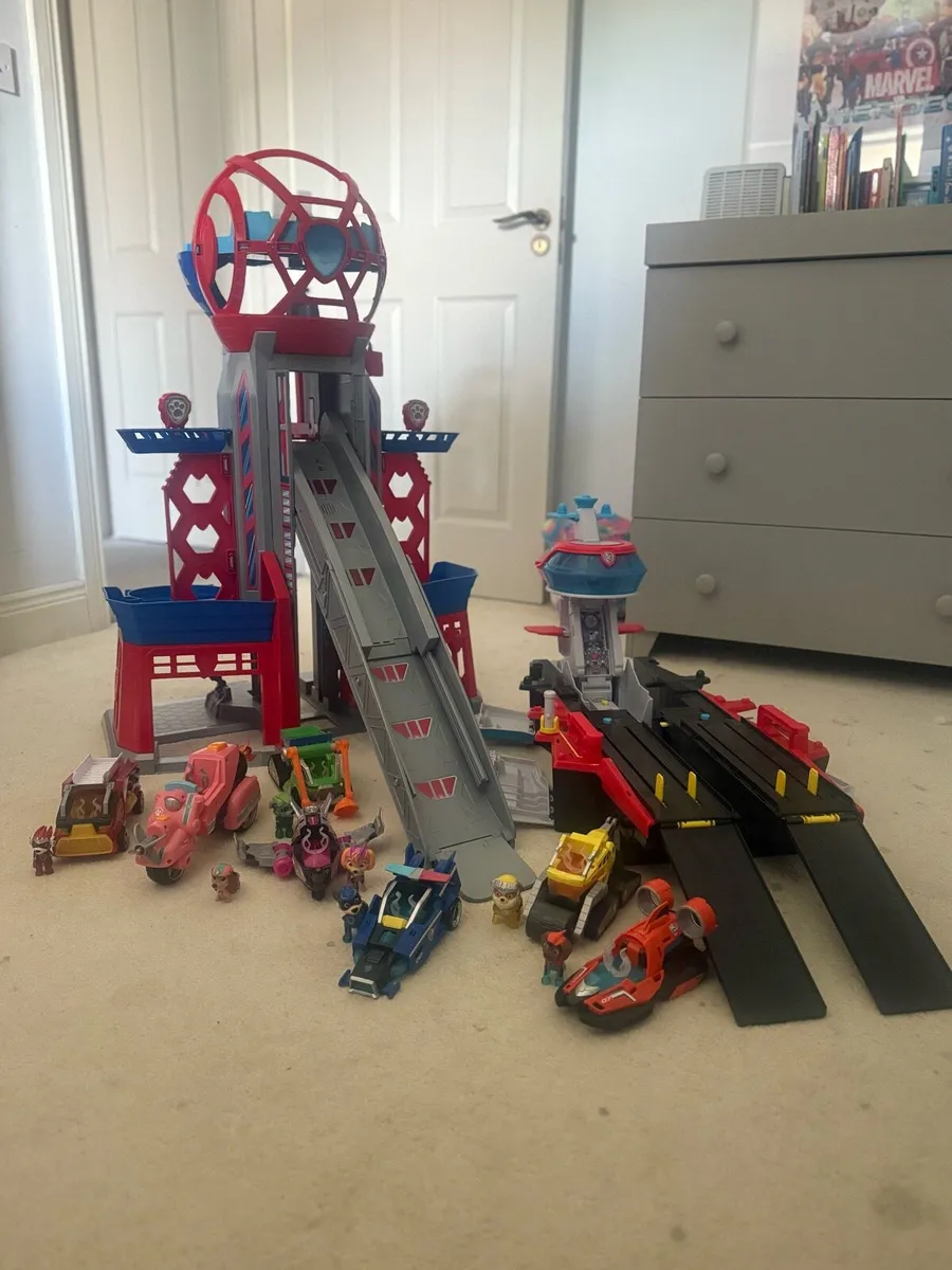 Paw patrol tower bundle - Image 1