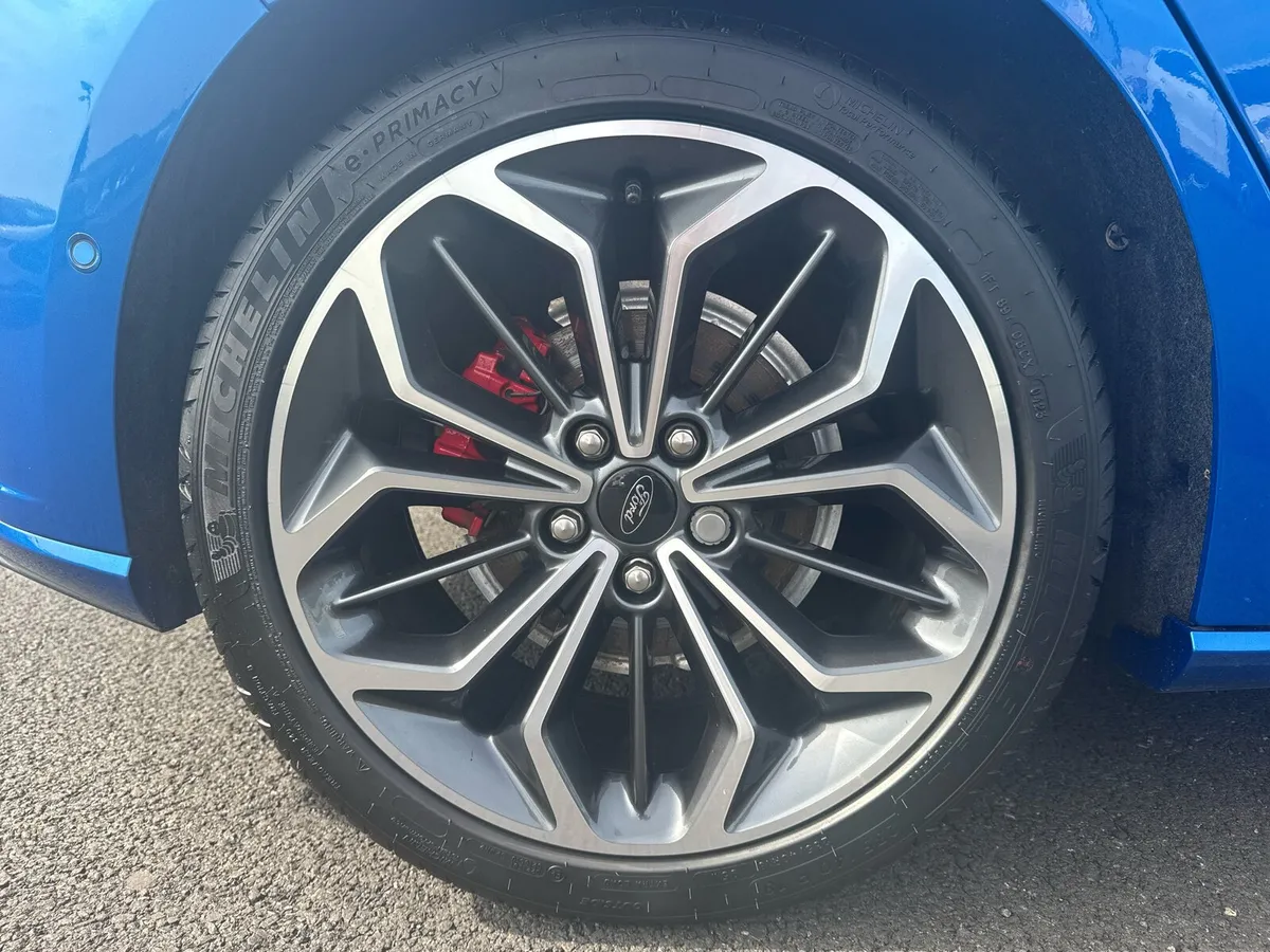 Ford Focus 2024 - Image 3