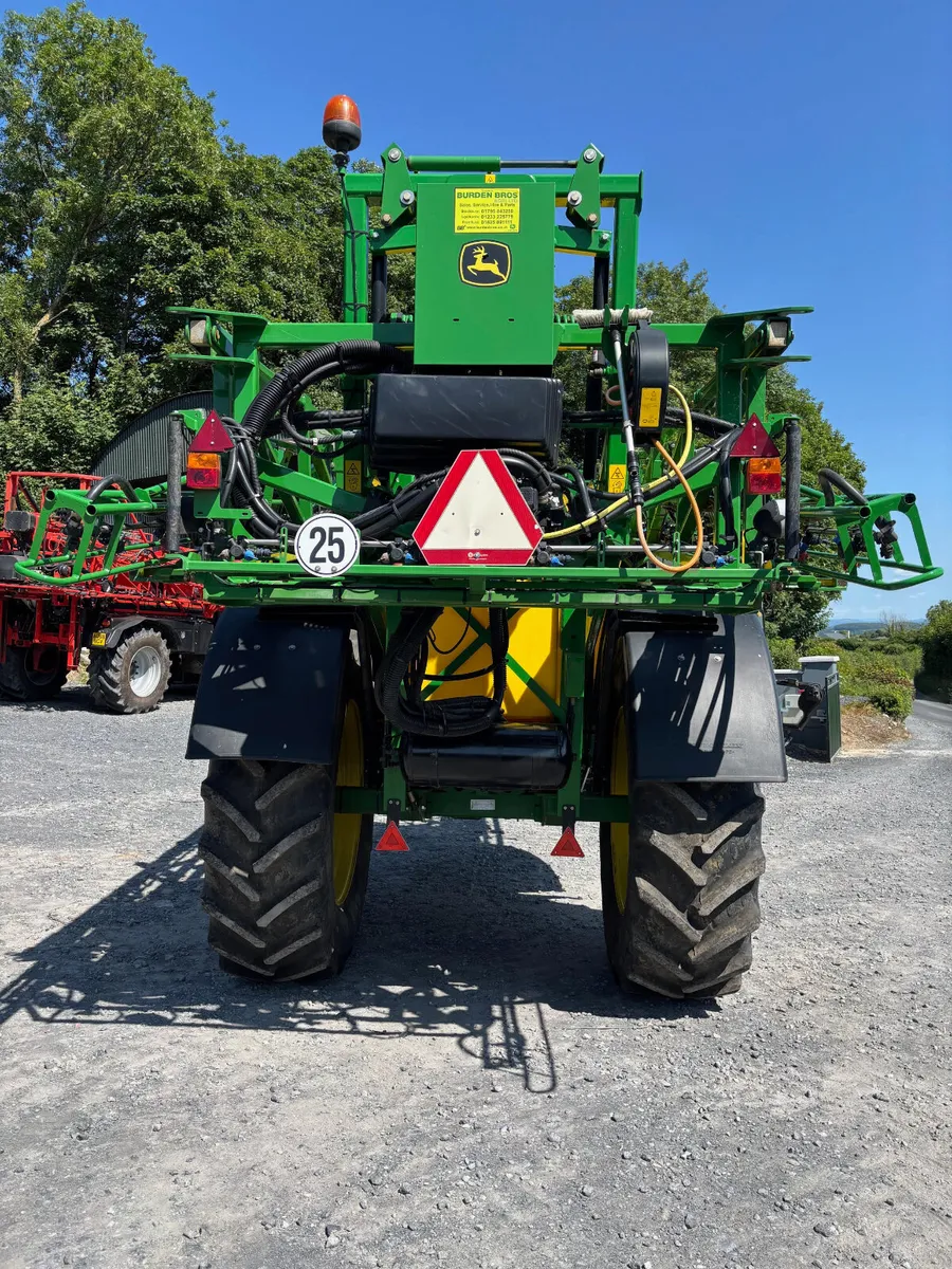 John Deere M732i- Trailed Sprayer - Image 2