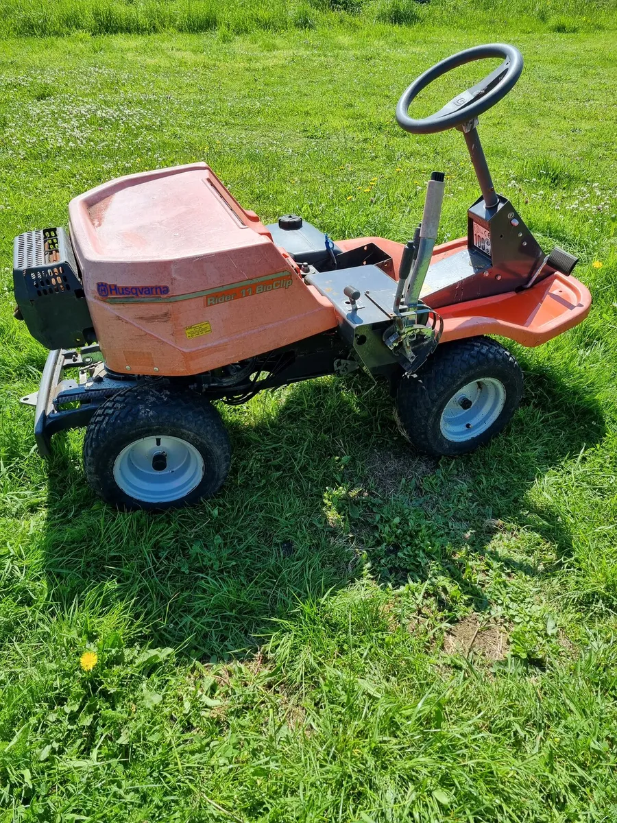 Husqvarna front deck rider - Image 1