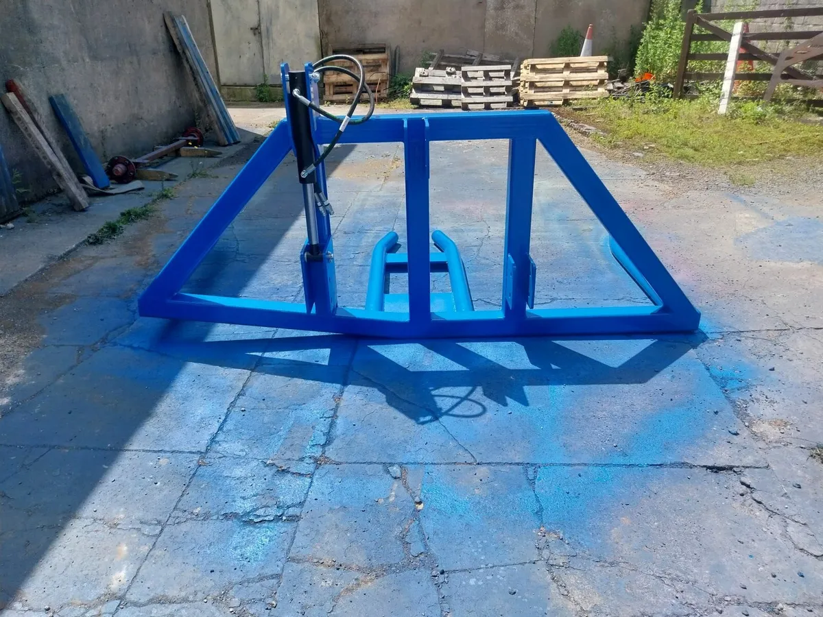Hydraulic Bale handler ( no vat) - Image 2