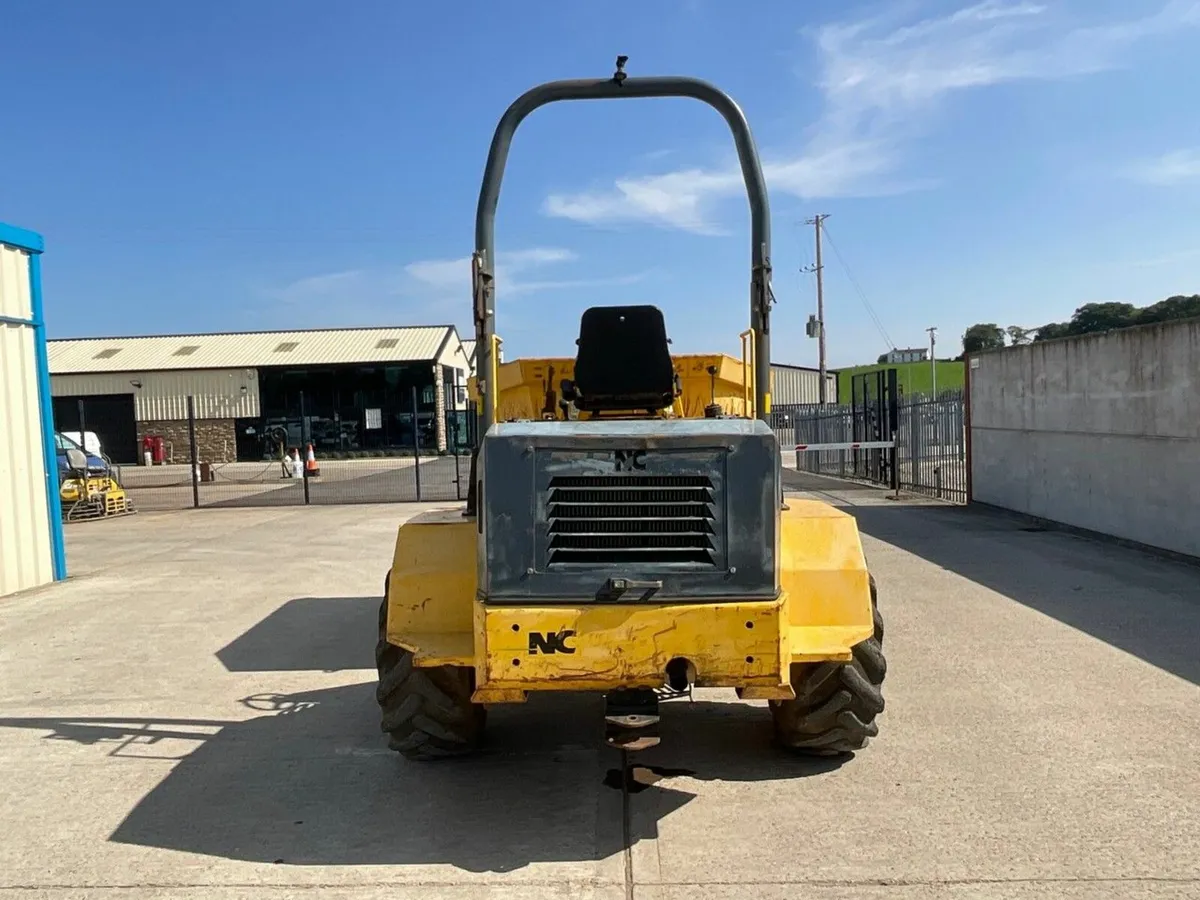 NC 6 TON SWIVEL SKIP DUMPER - Image 2