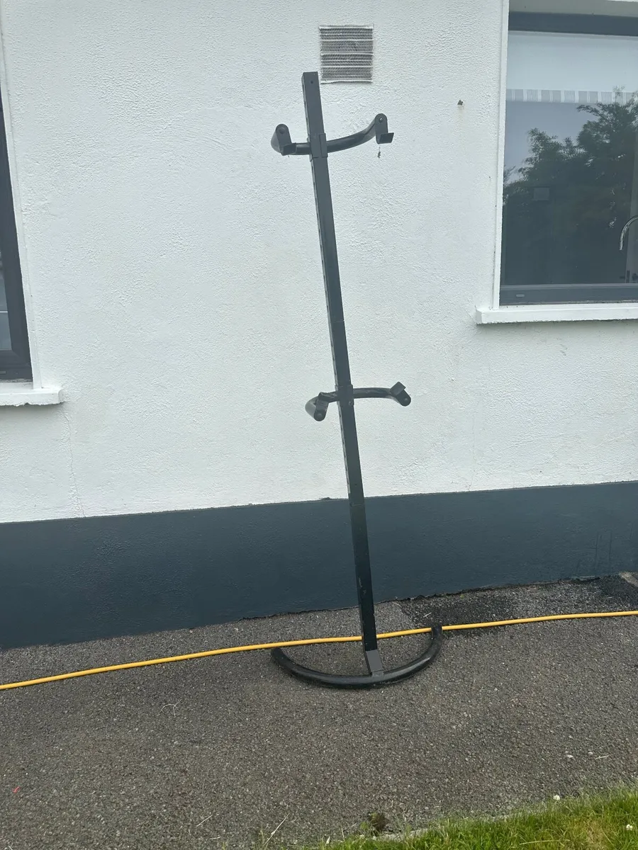 Drossiger Bikes and Stand - Image 1
