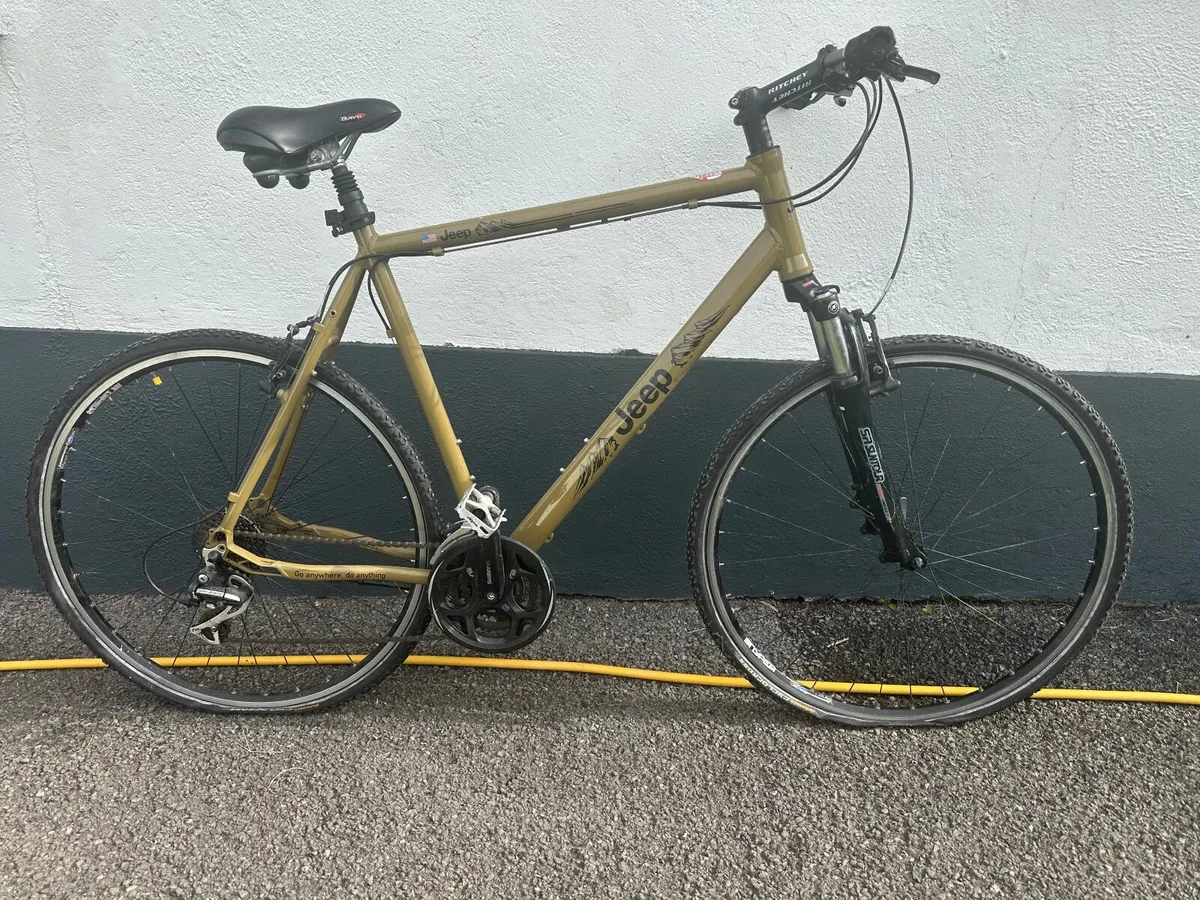 Drossiger Bikes and Stand - Image 2