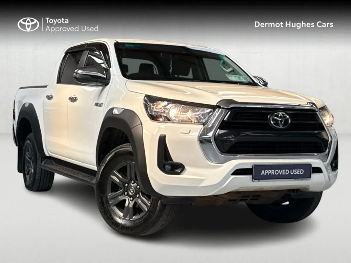Toyota Hilux 2.4 SR5 DOUBLE CAB 4DR - Image 1