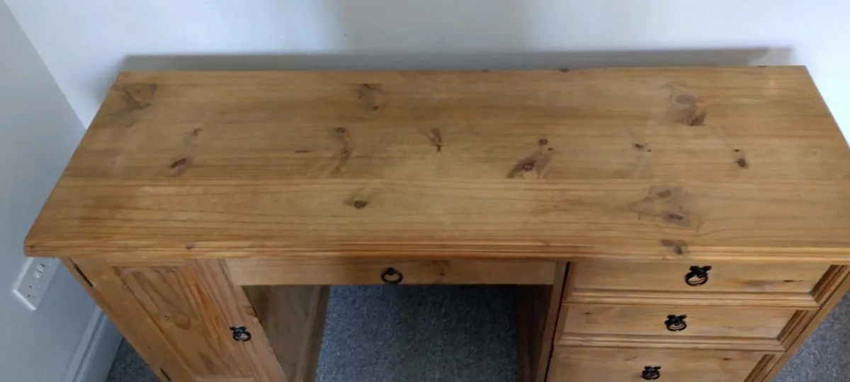 Solid wood computer desk - Image 4