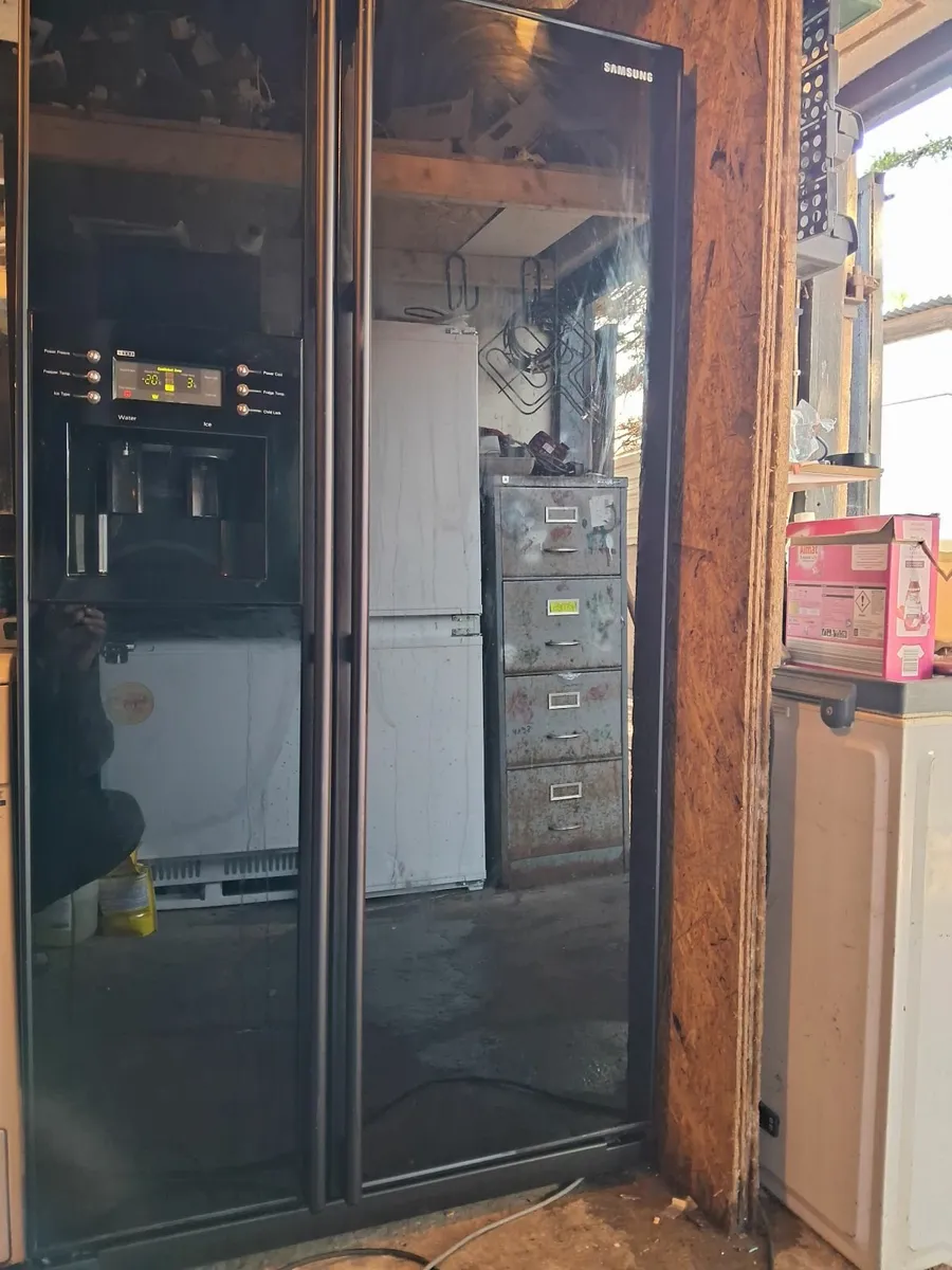 SAMSUNG AMERICAN FRIDGE AND FREEZER - Image 1