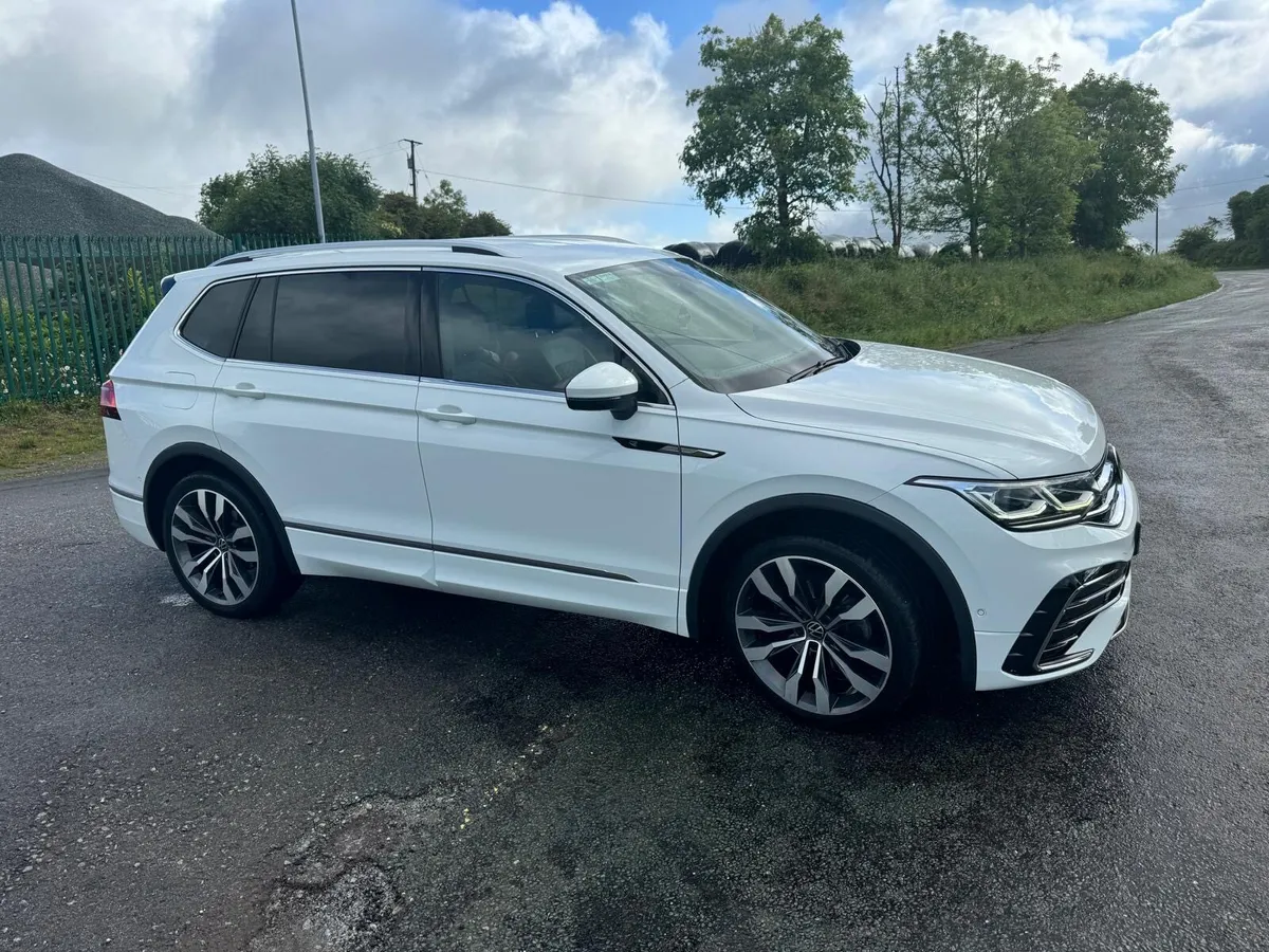 Volkswagen Tiguan Allspace R-Line - Image 2