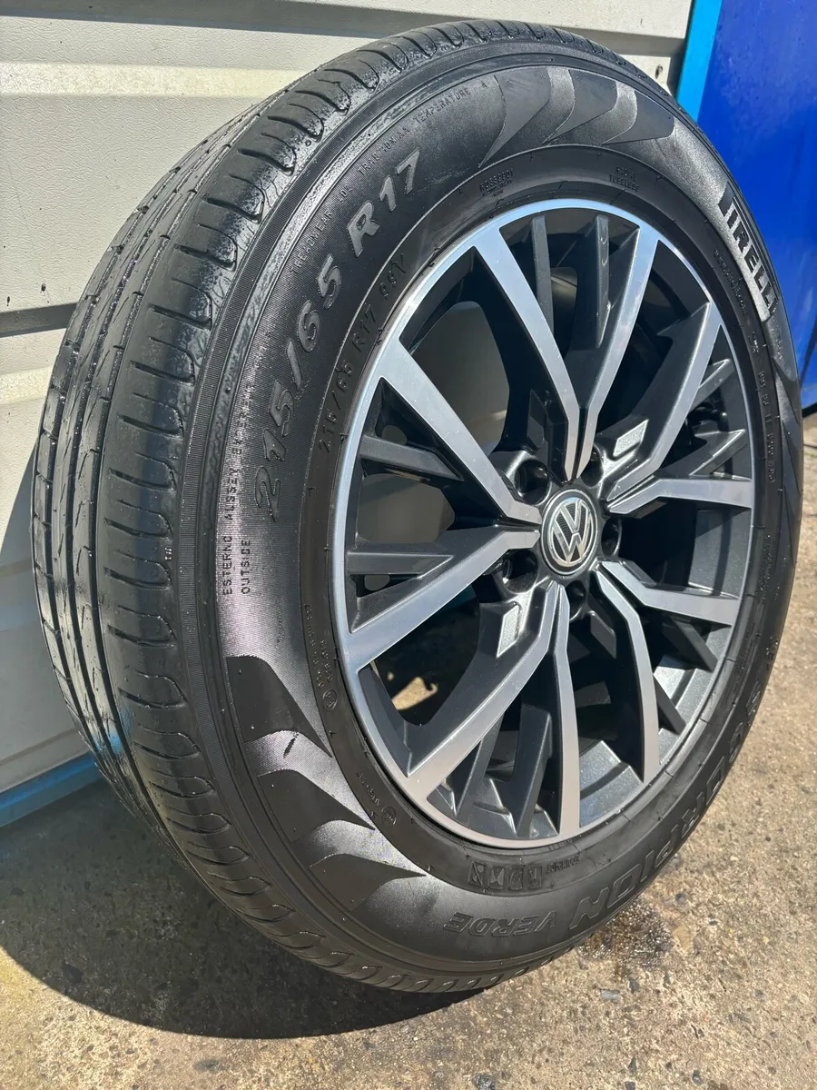 VW Tiguan wheels 90 percent tyres - Image 2