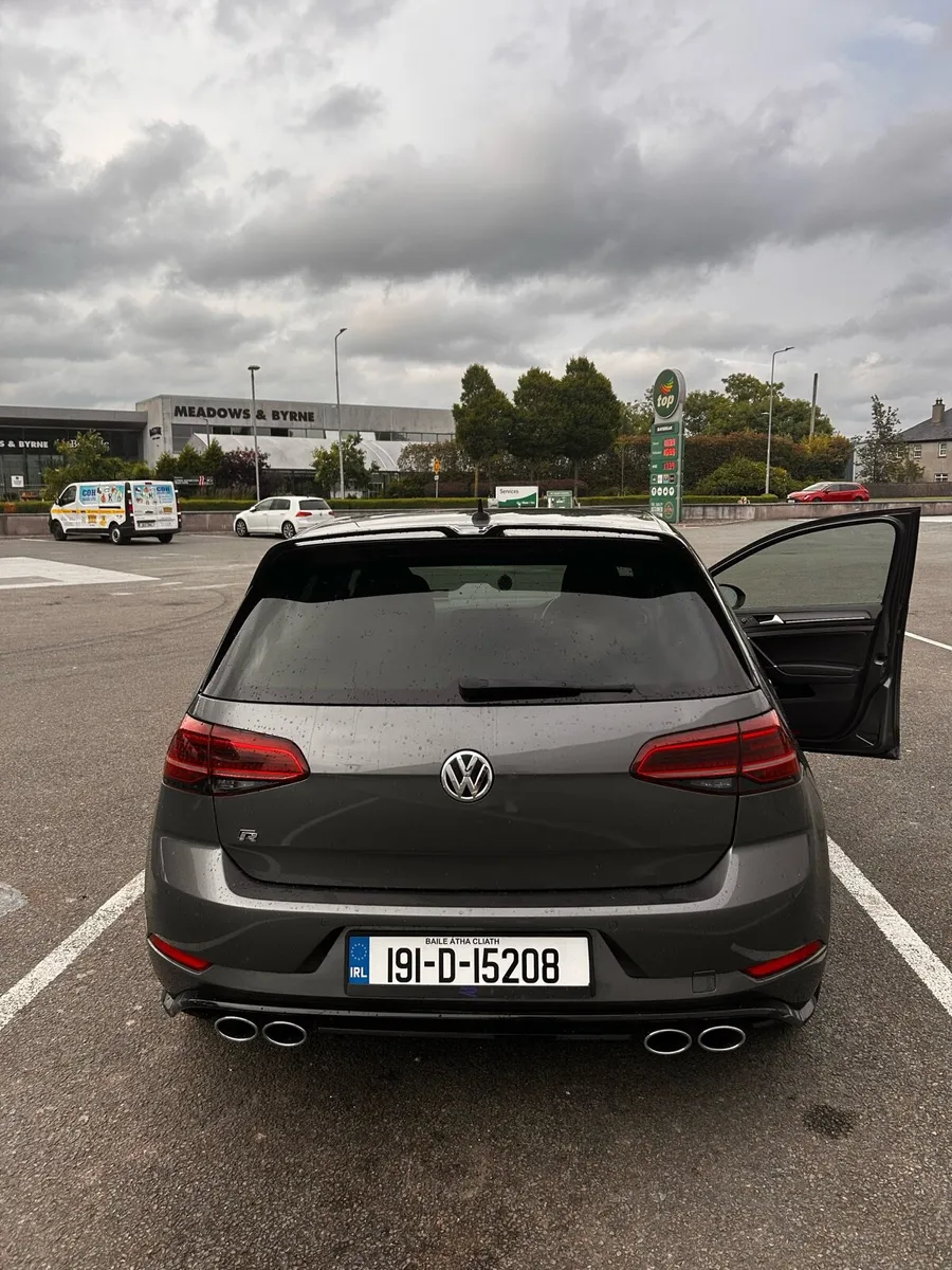 Volkswagen Golf R TSI D7A 4M 300HP DSG - Image 4