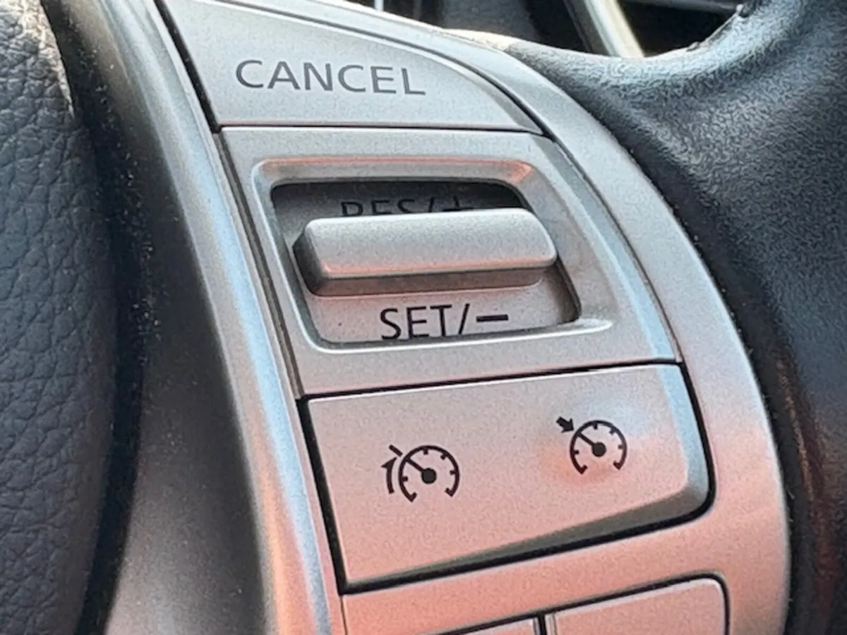 Nissan Qashqai 2017 SV Diesel - Image 4