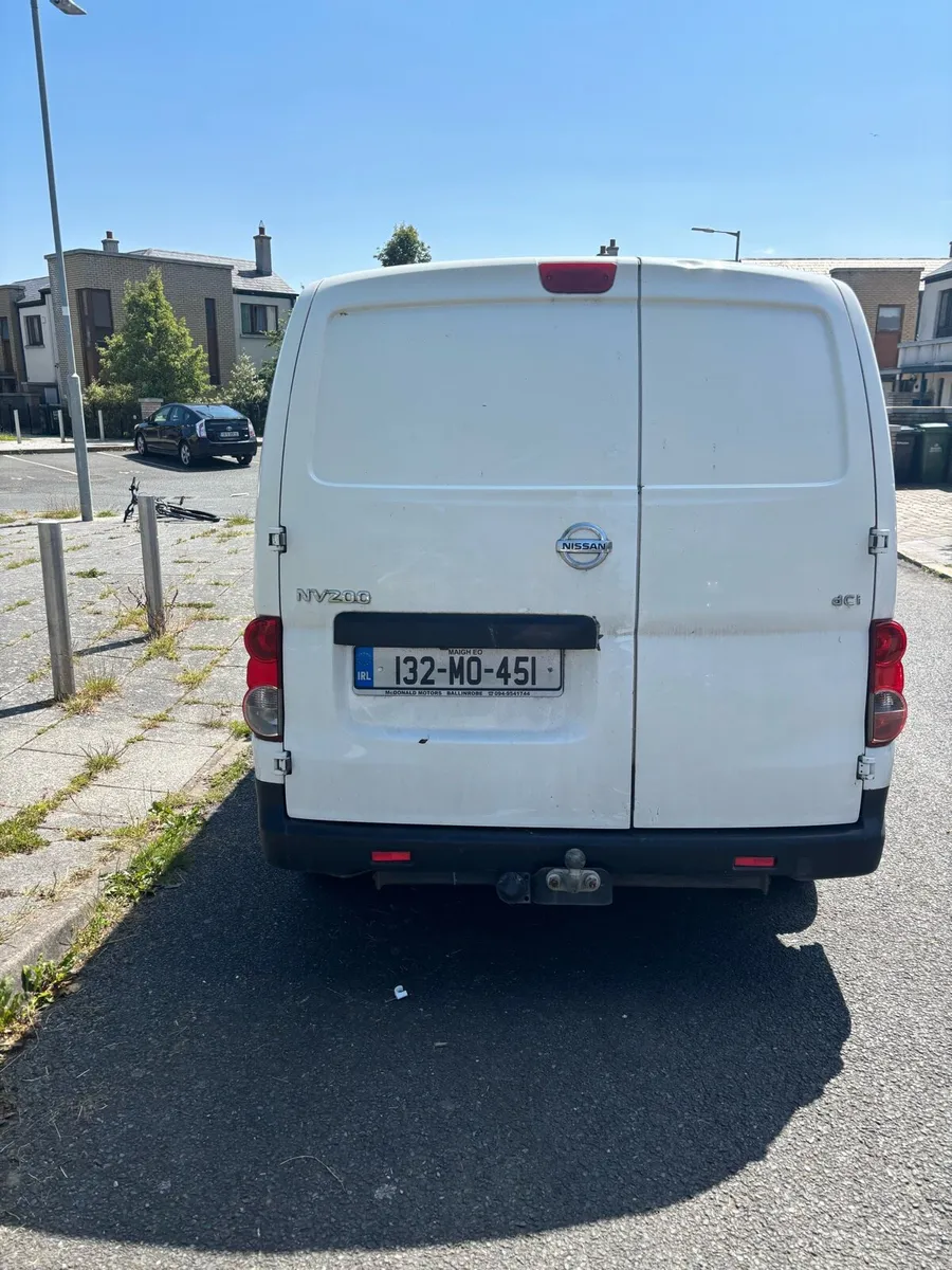 Van - Image 2