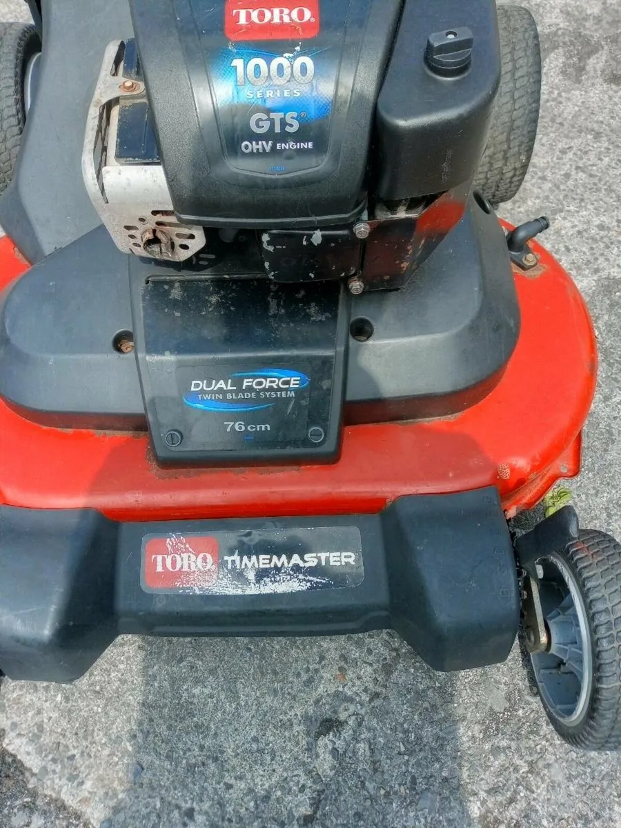 Commercial Toro twin blade self propelled lawnmowe - Image 3