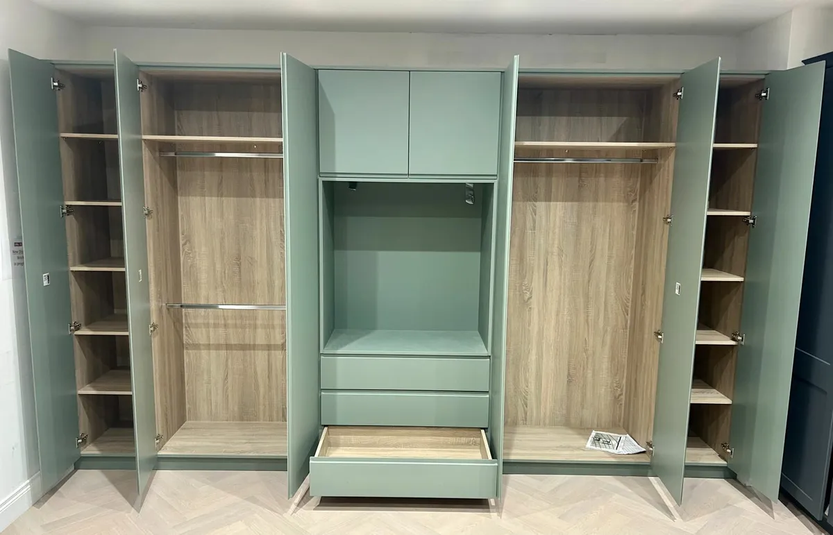 Built in Wardrobes - Image 2