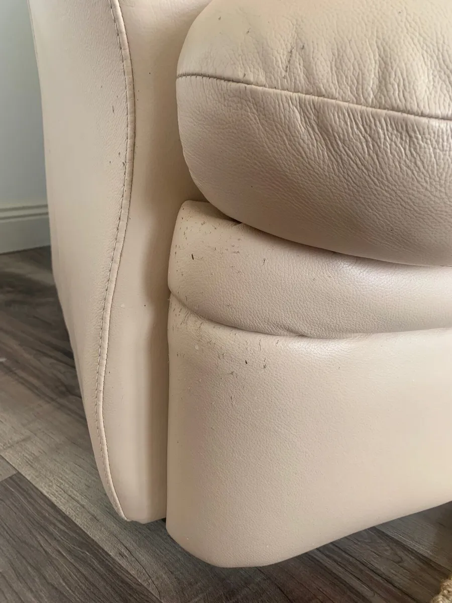 Sofa Suite : 3 seater and 2 armchairs - Image 4
