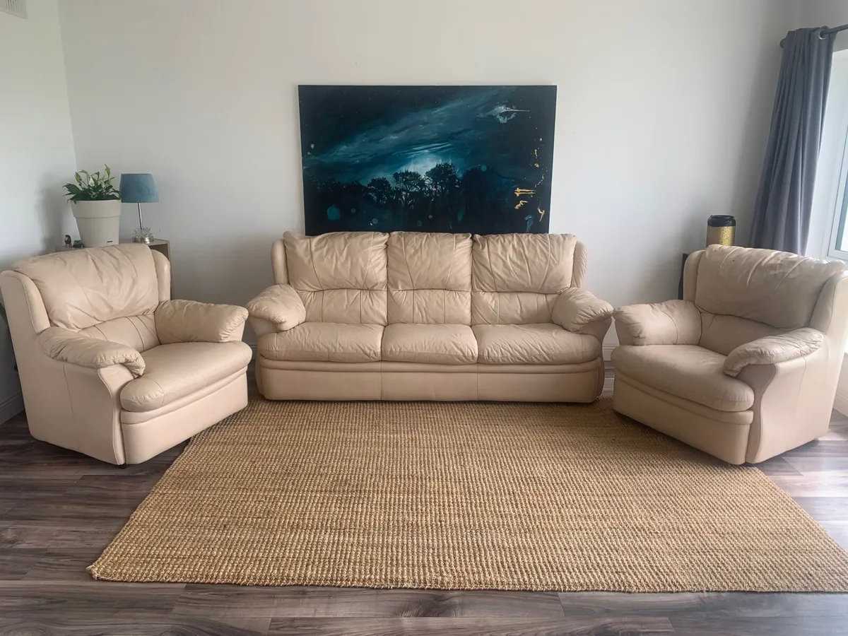 Sofa Suite : 3 seater and 2 armchairs - Image 1