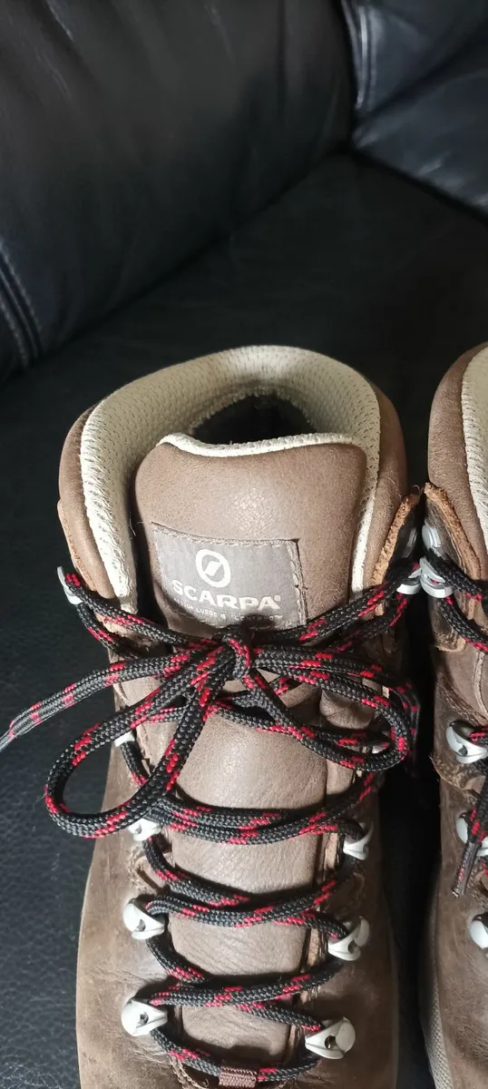 SCARPA Hiking Boots size 5 - Image 4