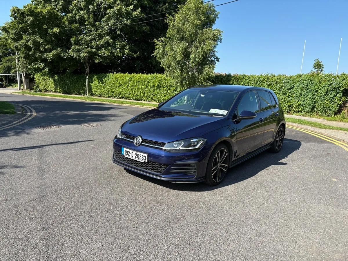 Volkswagen Golf GTE Blueline - Image 2