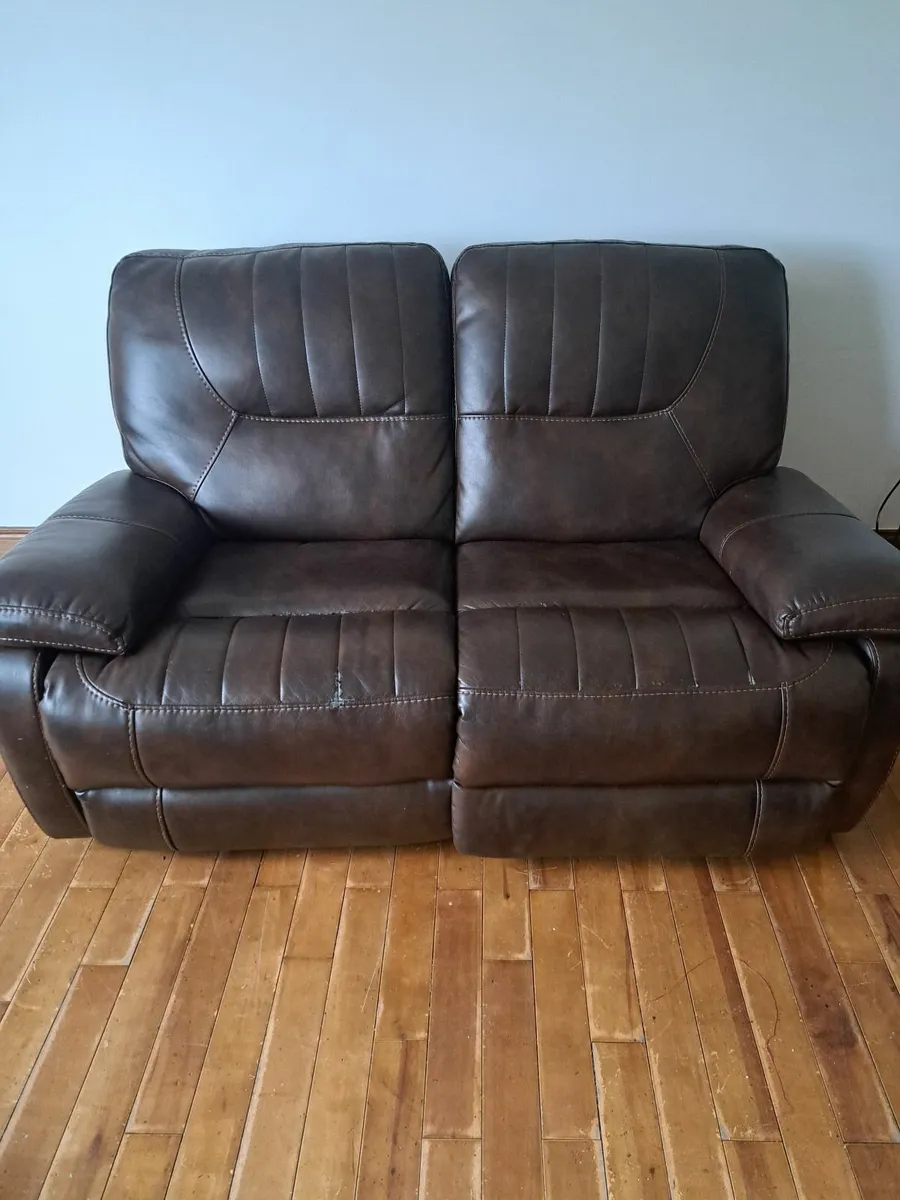 Sofa - 3 &2 Leather Suite - Image 1