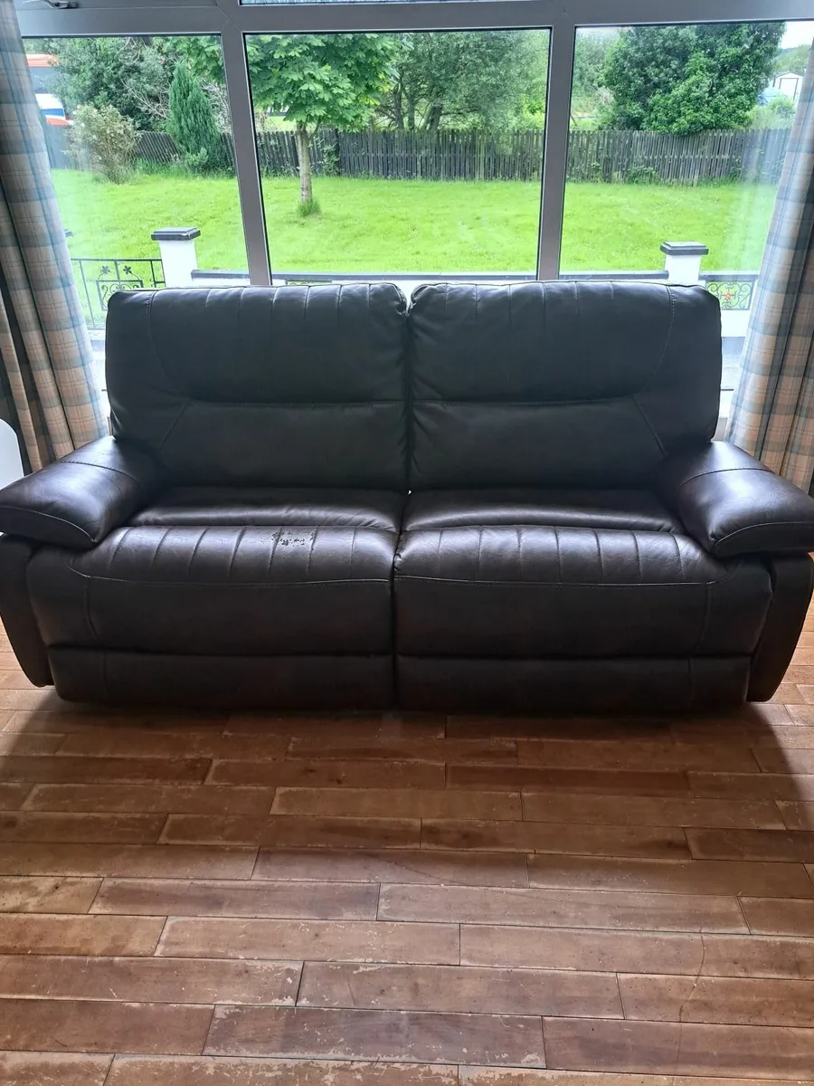 Sofa - 3 &2 Leather Suite - Image 2
