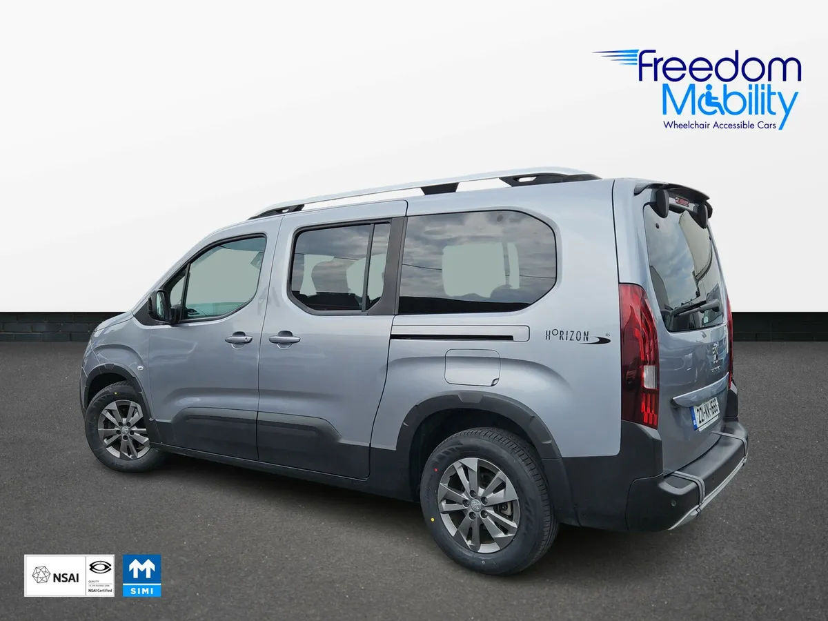 Peugeot Rifter Wheelchair Access Taxi Spec - Image 4