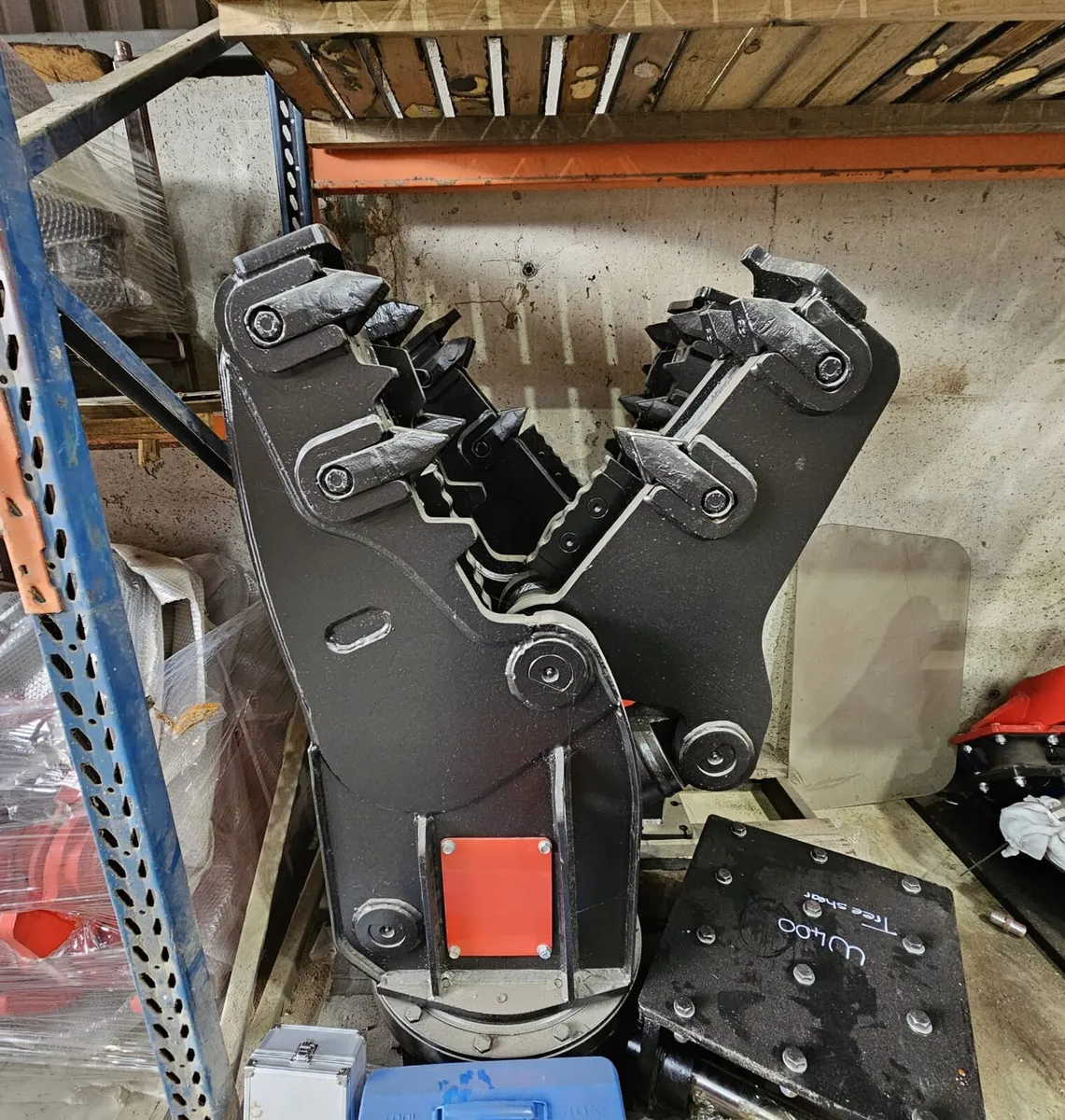 ROTATING HYDRAULIC PULVERISER 6-9 TON EXCAVATOR - Image 1