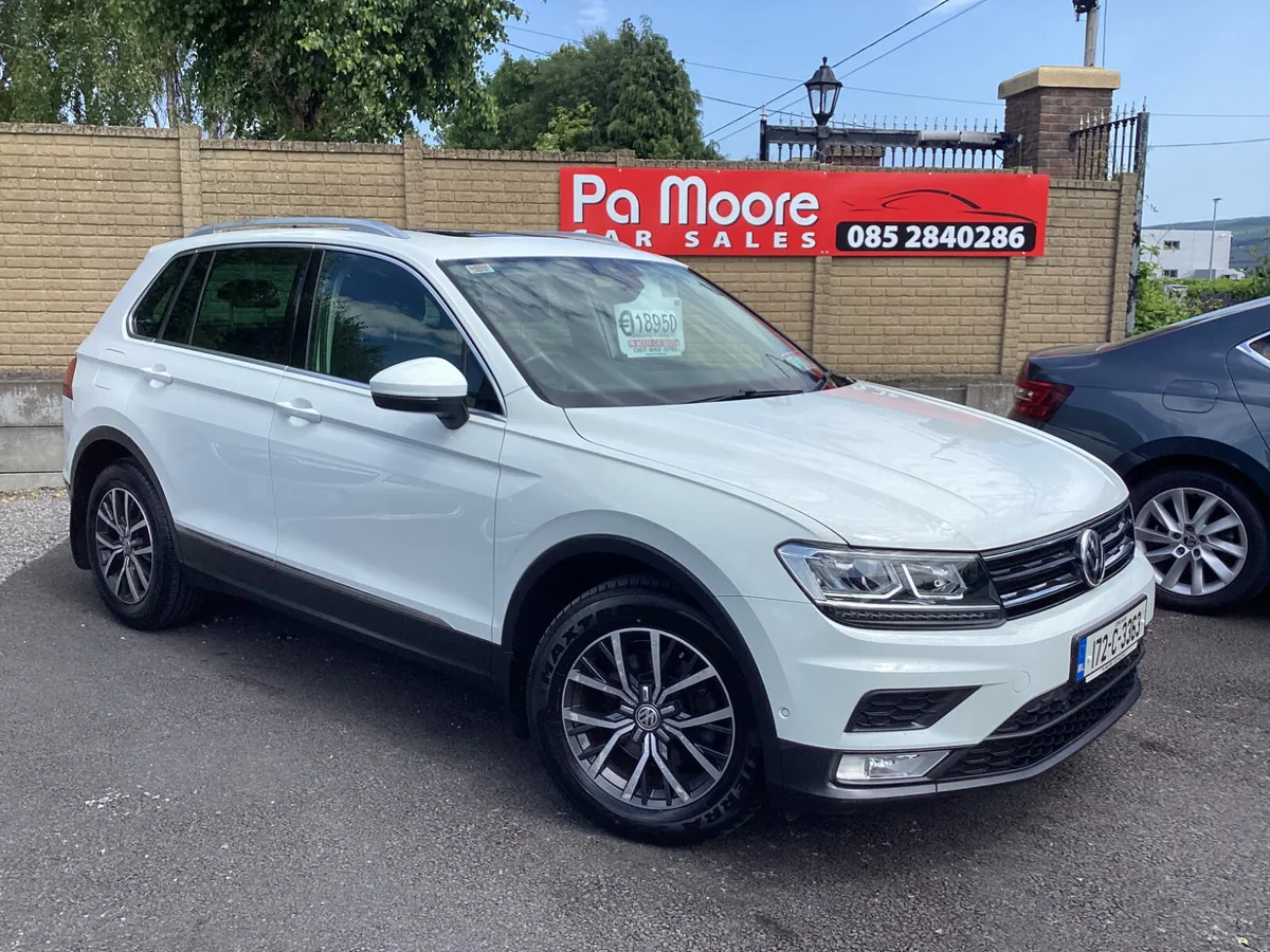 Volkswagen Tiguan ** SAT NAV * CAMERA - Image 2