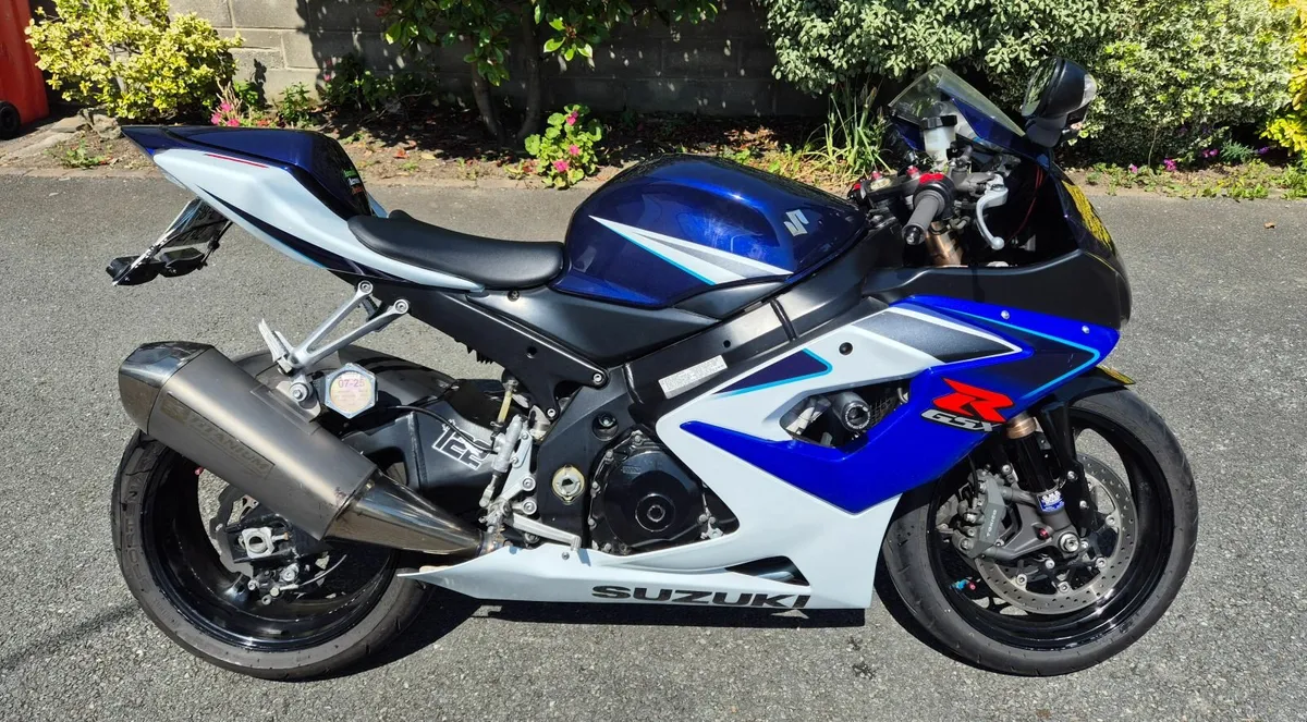 Suzuki GSXR 1000 K5 - Image 1