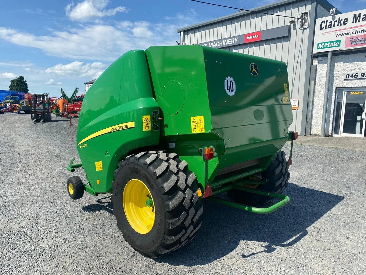 John Deere F440R Chopper Baler - In From Work - Image 4