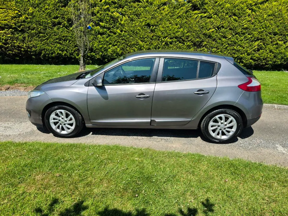 2013 Renault Megane 1.5 dci  2/26Test - Image 4