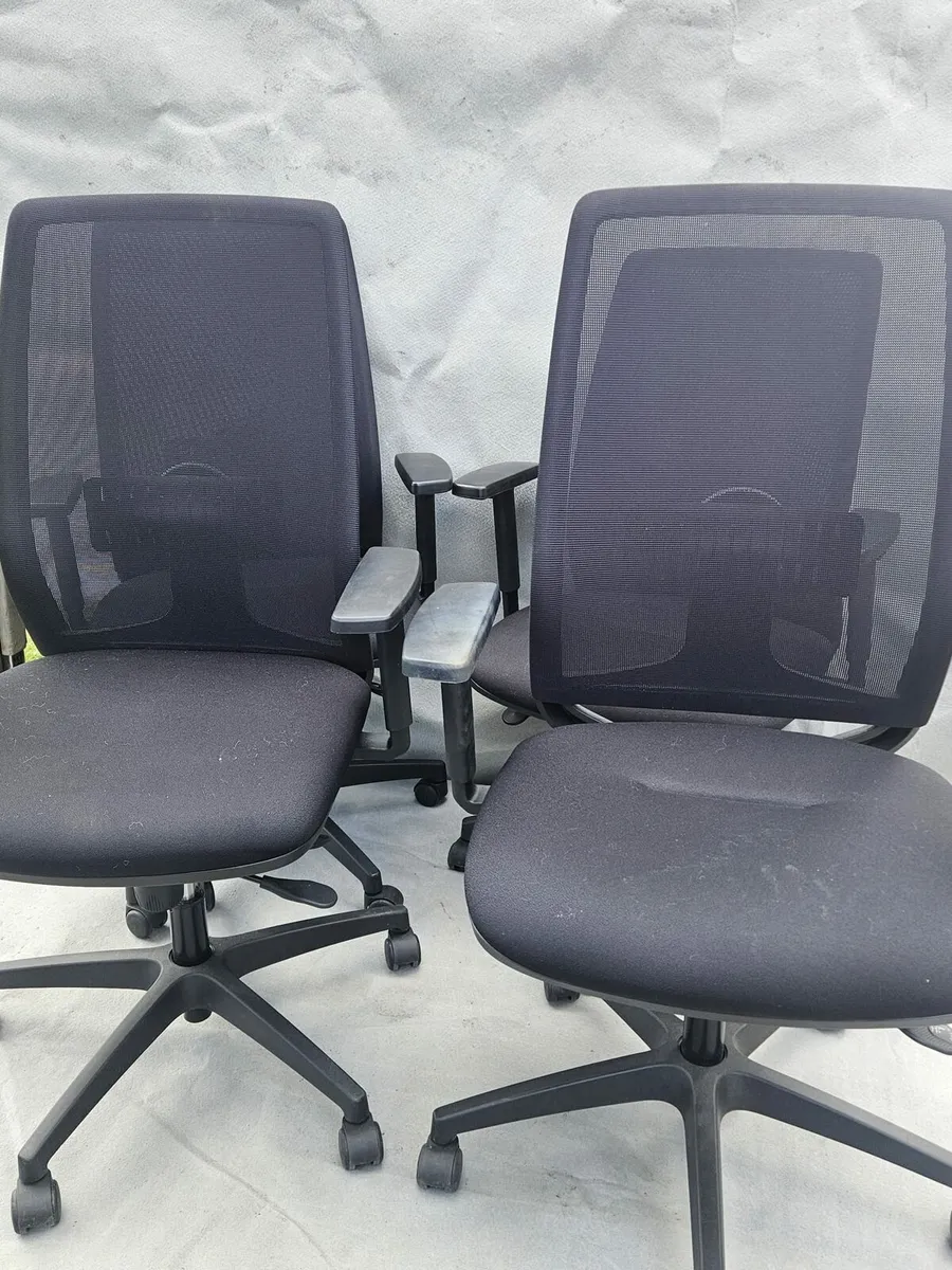 Computer chairs - Image 1