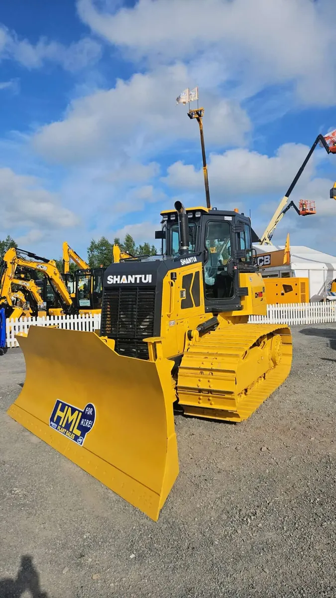 SHANTUI DH13M LGP BULLDOZER - Image 1
