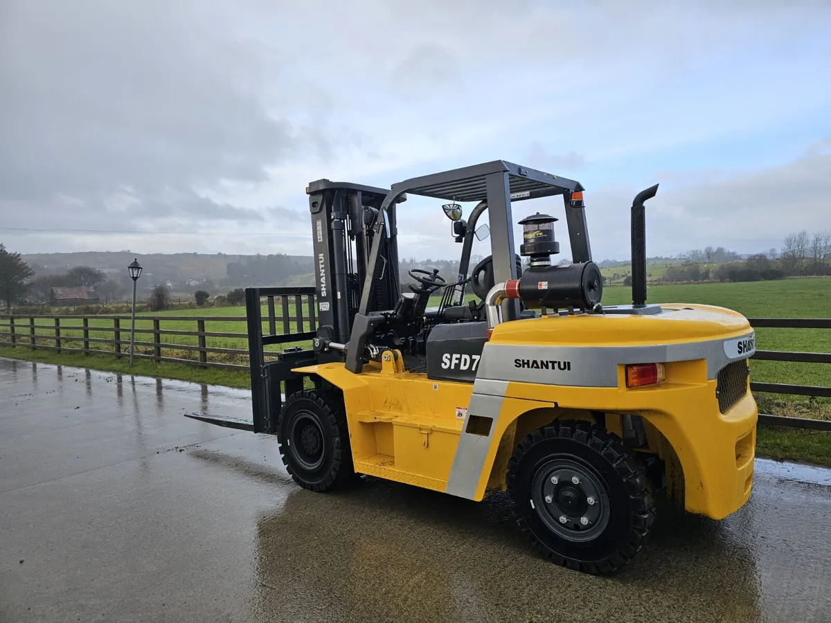 Shantui SFD70 - 7 Ton Forklift (7000KG) - Image 3