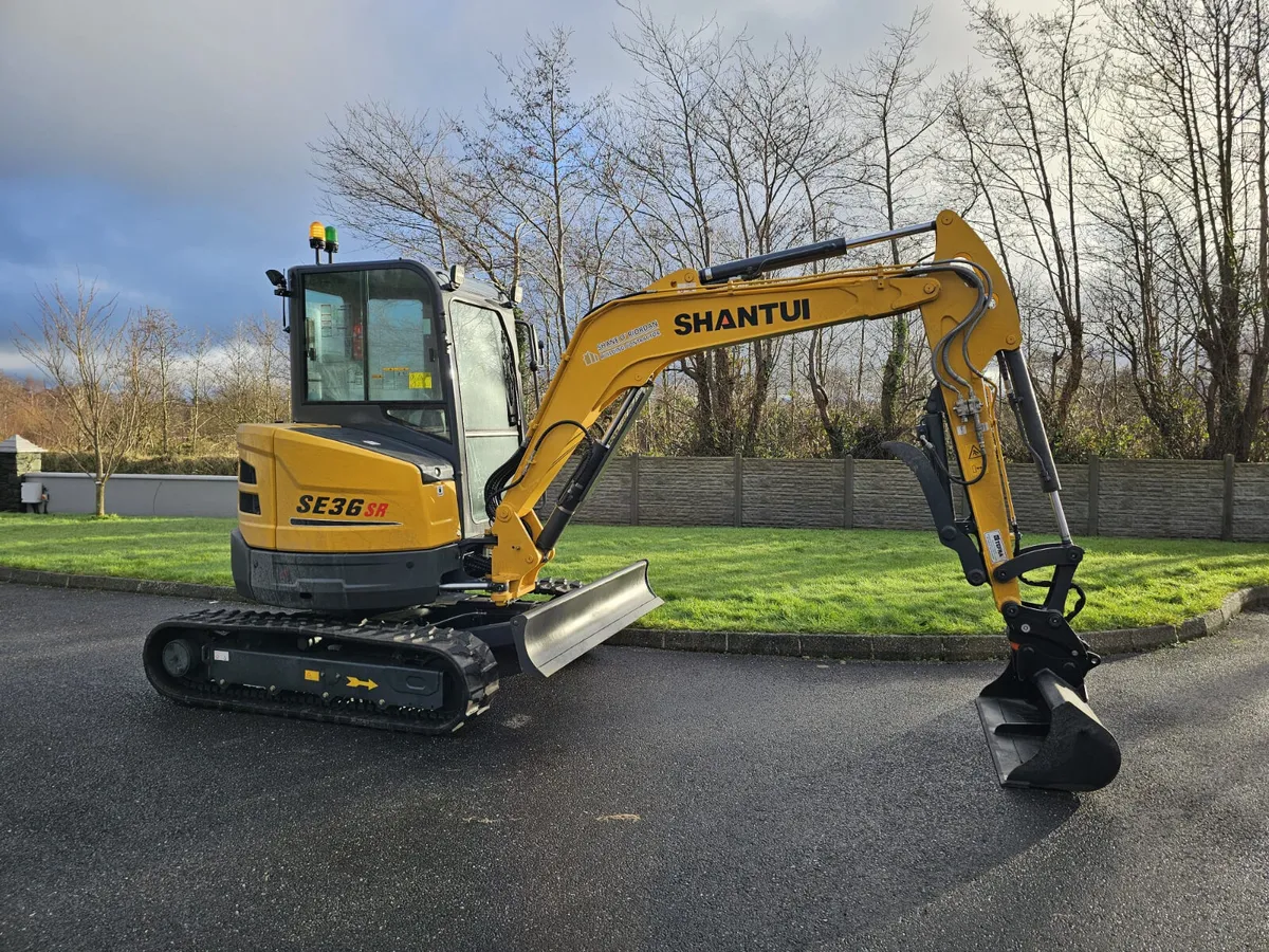 Shantui SE36SR Excavator 3.8 Ton Mini Digger - Image 2