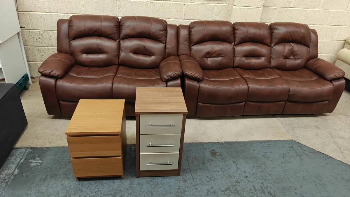 SECOND HAND SHOP - Image 2