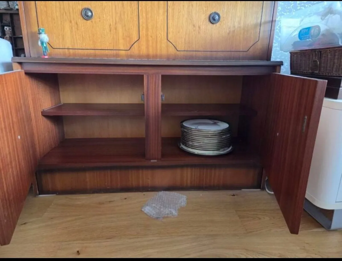 Dresser / Sideboard - Image 2