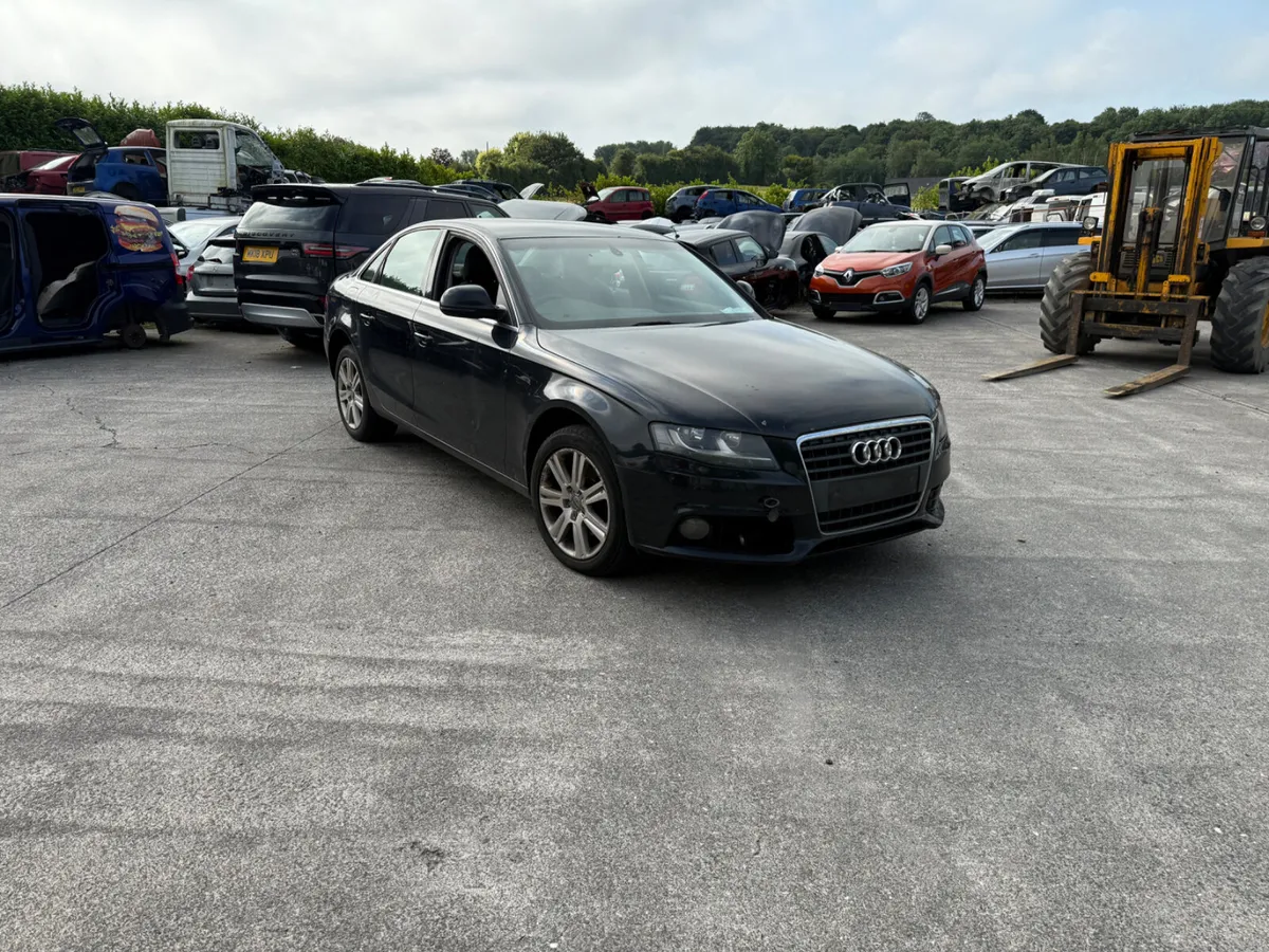 2010 Audi A4 2.0 TDI SE - Image 1